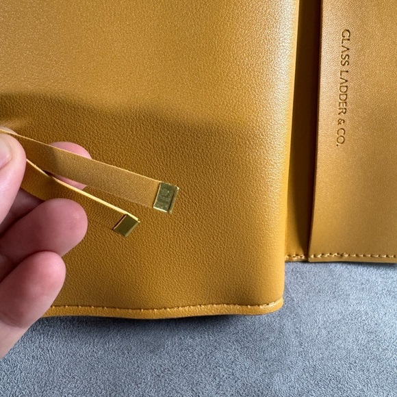 Glass Ladder & co Katherine Leather Tech Travel Roll Up Organizer Case Carmel - Picture 8 of 8